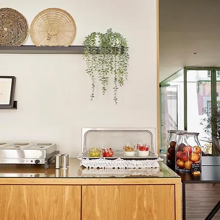 Sintra Green Chalet Bed & Breakfast 4*