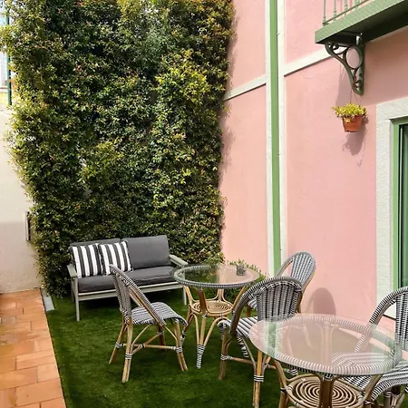 Alojamento de Acomodação e Pequeno-almoço Sintra Green Chalet Bed & Breakfast Sintra
